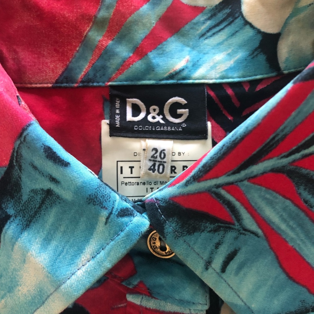 D&G Tropical Button Down with Lace Detail - Picture 3 of 5